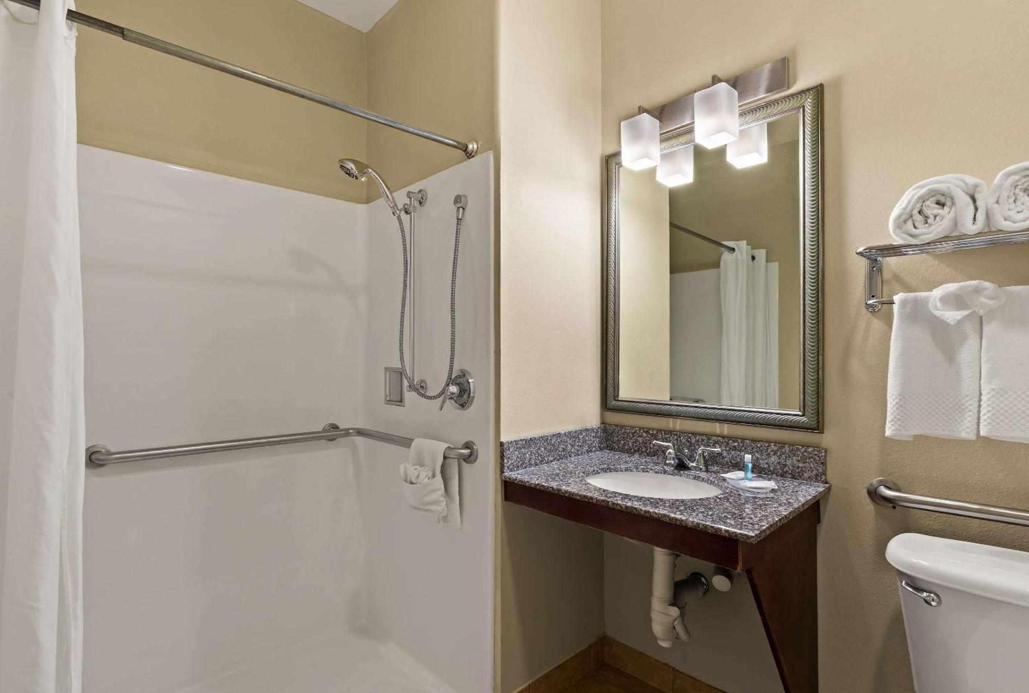 Mainstay Suites Houma Exteriér fotografie